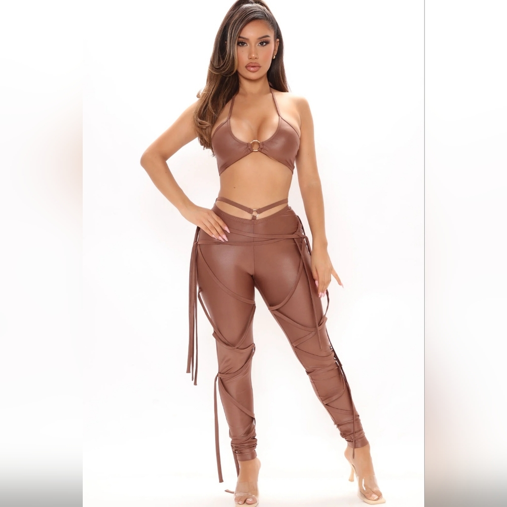 Fashion Nova mocha crop top legging set
